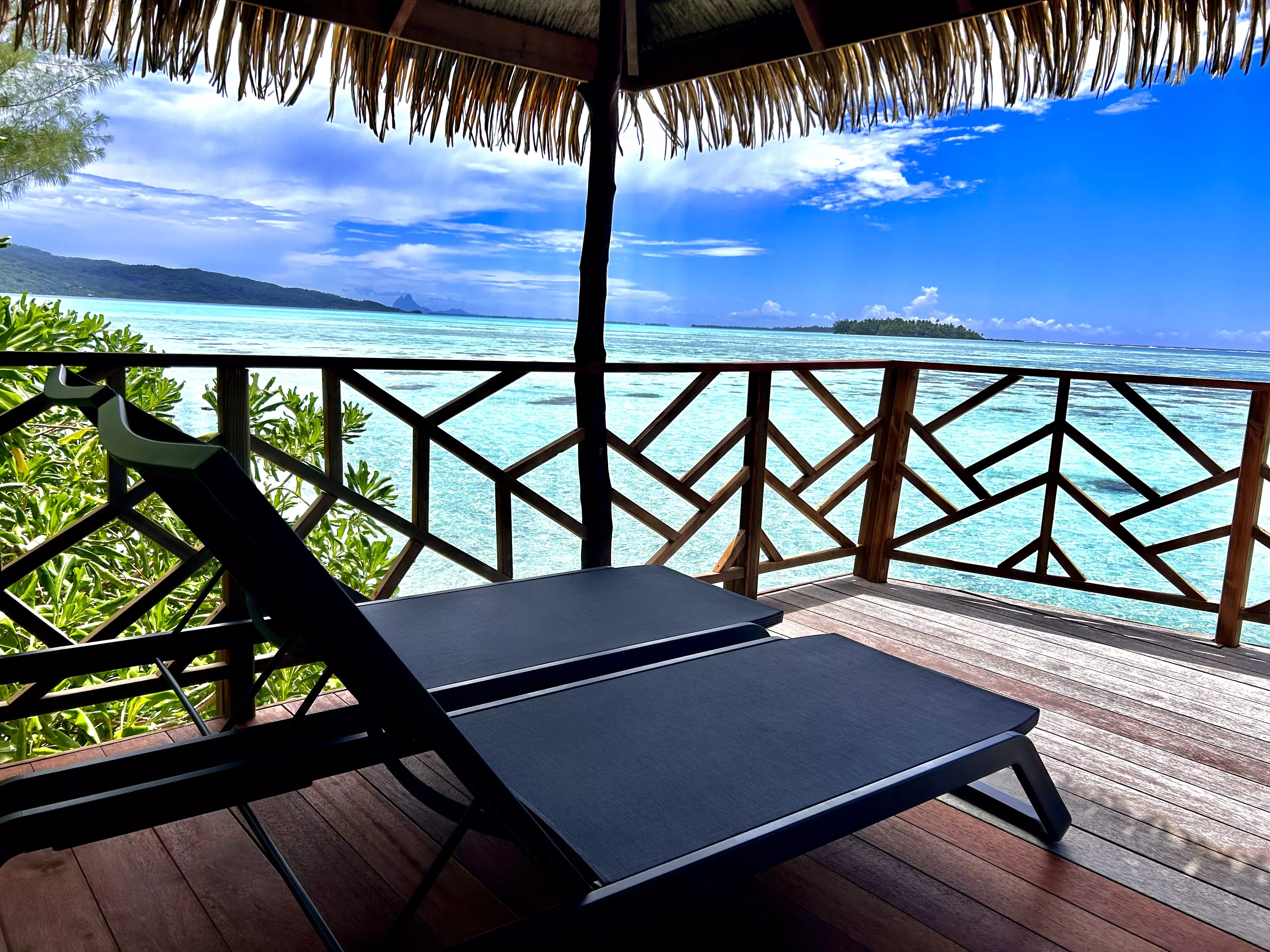 Luxury room at Hotel EDEN Taha'a private island